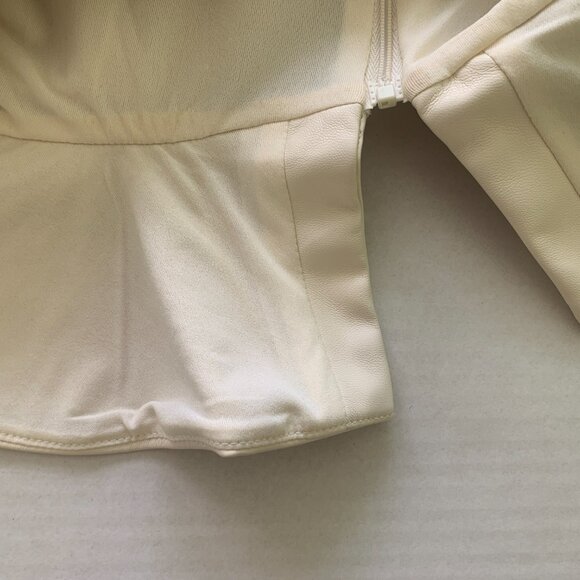Express Faux Leather Top Size M Ivory Cream Mock Neck Puff Sleeve Peplum zip - Picture 13 of 15